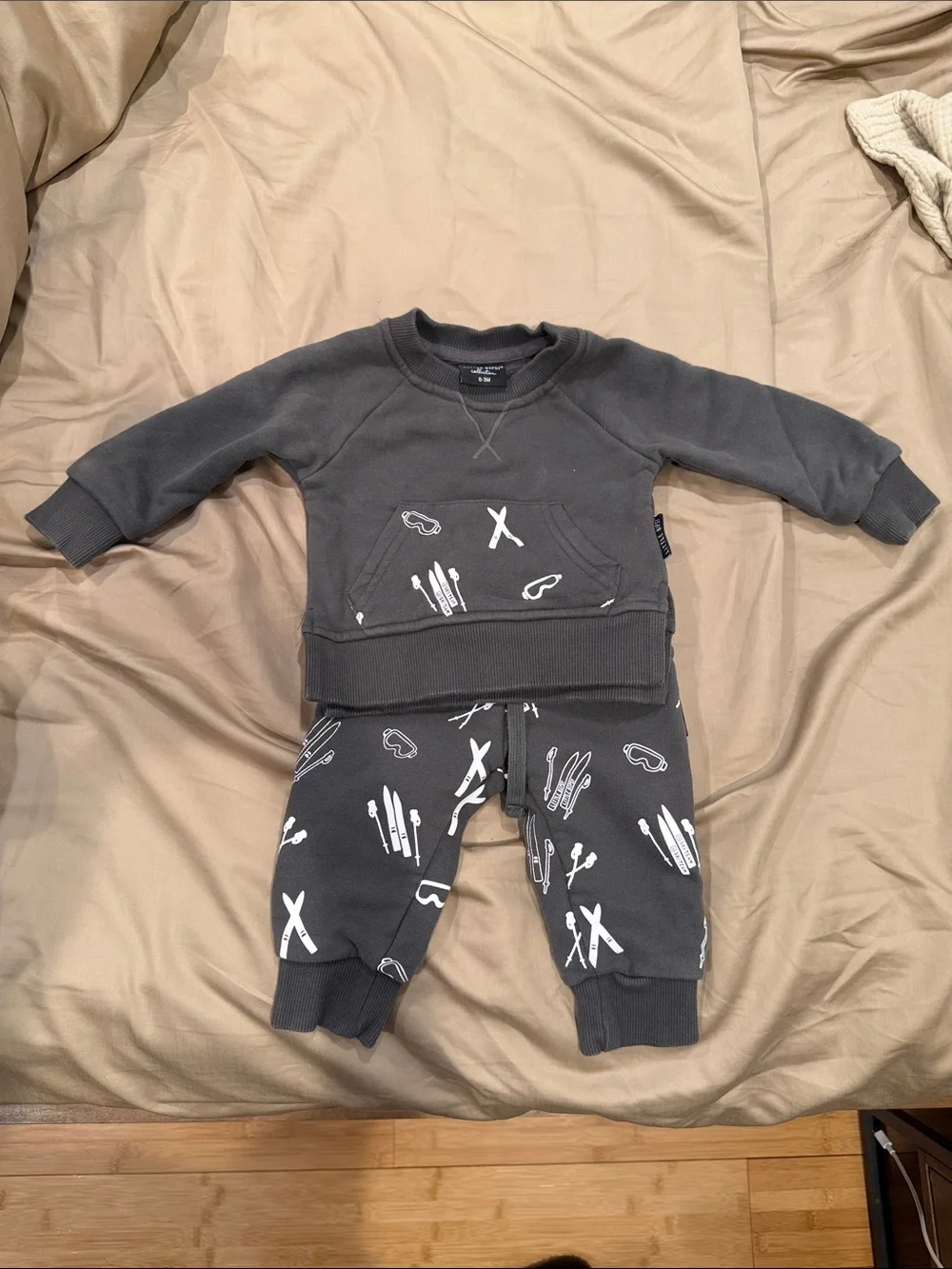 Little Bipsy - Infant Charcoal Sweatshirt & Jogger Set with White Ski Print
